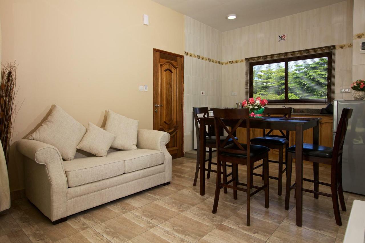 Stone Self Catering Apartment Grand Anse  Dış mekan fotoğraf