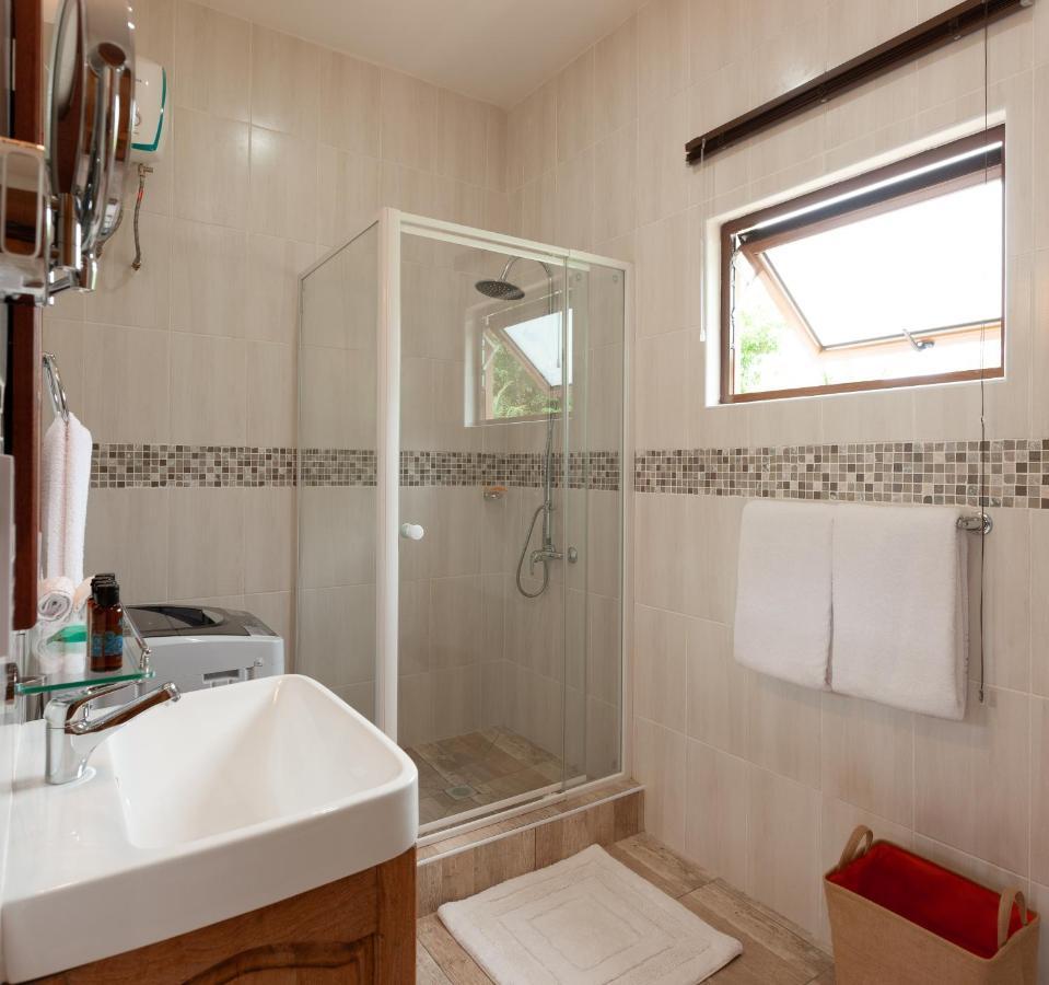 Stone Self Catering Apartment Grand Anse  Dış mekan fotoğraf